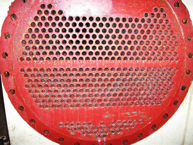中央空调冷凝器清洗；冷凝器清洗；冷凝器水垢